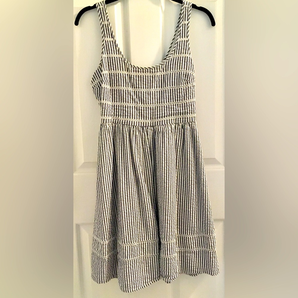 Old navy pinstripe size small